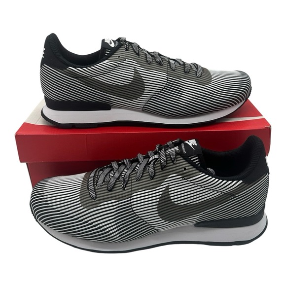 Nike Internationalist KJCRD Jacquard M‎ QS Running Shoes Mens Sz 9 Black/White